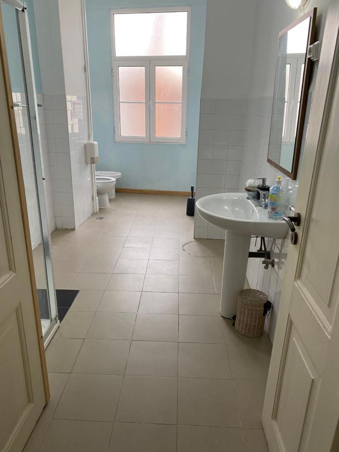 Classic Chiado 1 - Central Guest House Room With Shared Bathroom Lisboa Exterior foto